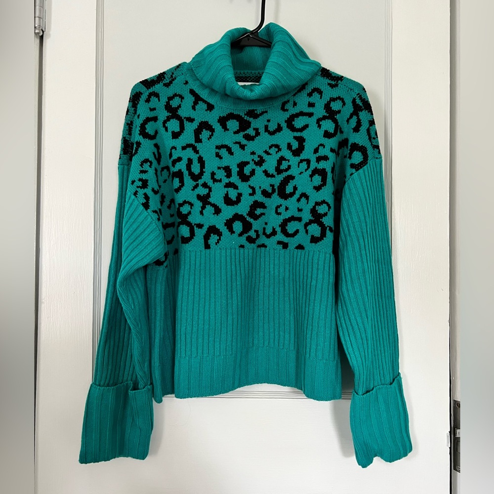 Large - Nine West- Teal & Cheetah Print Turtleneck sweater